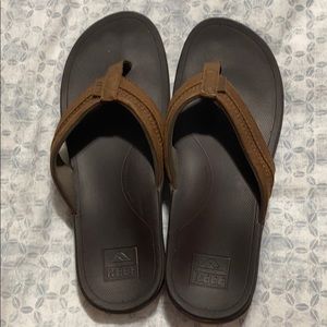 Reef ortho bounce flip flops size 12